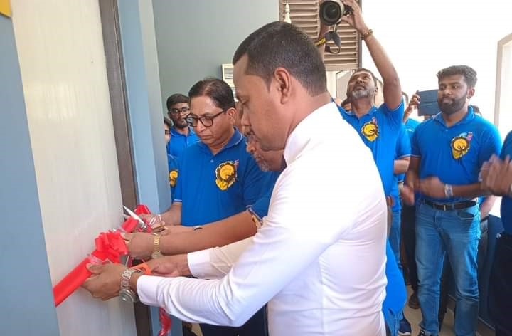  නව පරිගණක විද්‍යාගාරය විවෘත කිරීම.